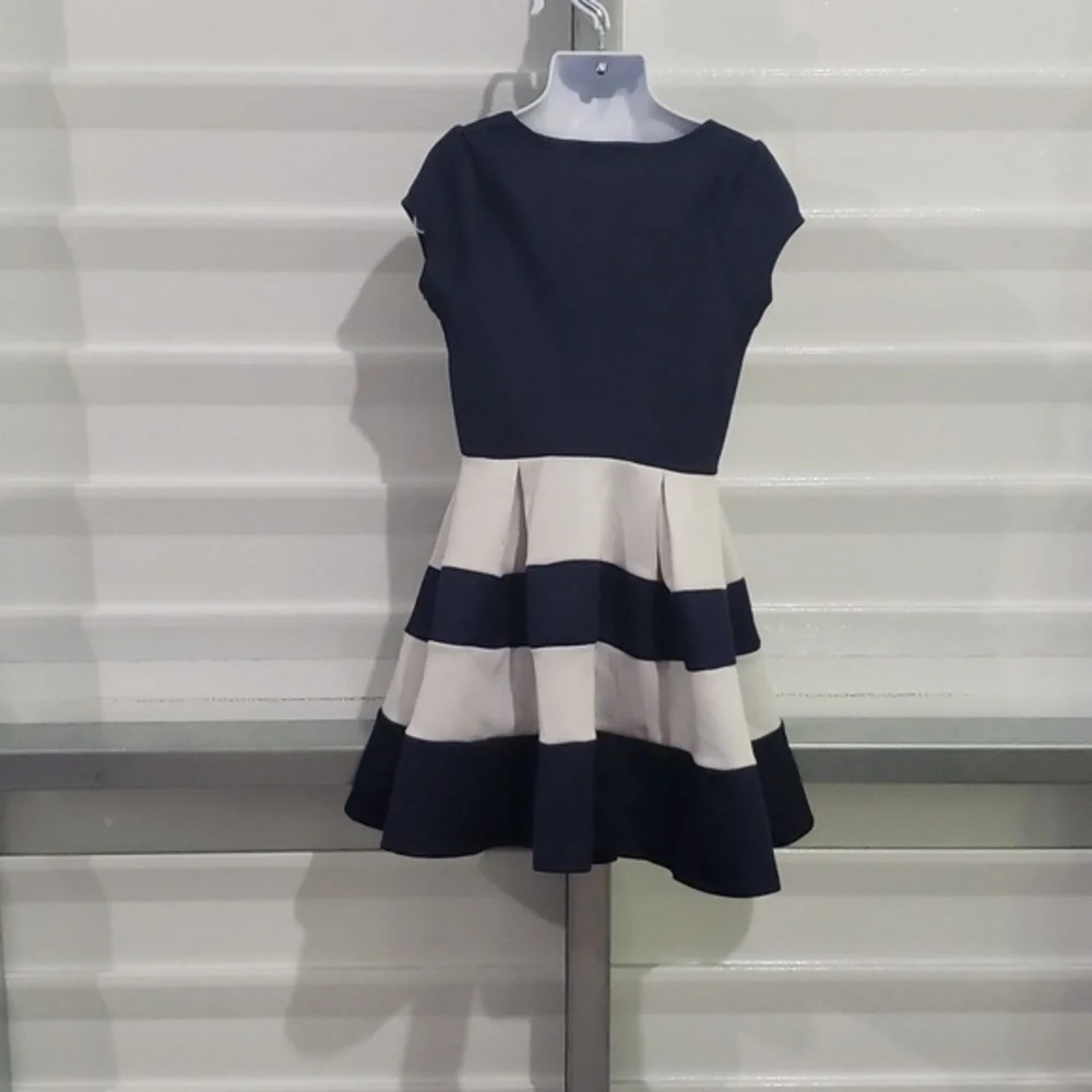 Girls dress size‎ 7